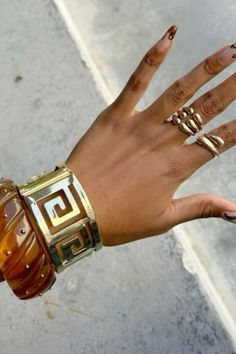 Chunky Jewellery, Thrift Inspo, Nail Jewelry, Chunky Jewelry, Bangle Bracelets With Charms, Jewelry Lookbook, Stacked Jewelry, I Love Jewelry, Dream Jewelry