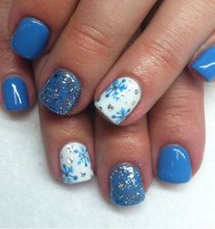 Cute January Nails Short, January Dipped Nails, Gel Nail Designs January, January Fingernails, Sns Nails Designs Winter, Gel Nails Square Winter, January Short Nail Ideas, Very Short Gel Nails Winter, January Nail Designs Short