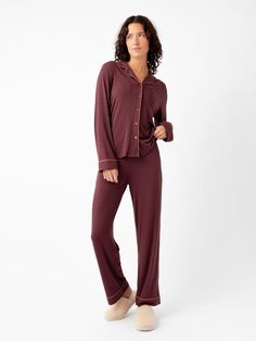 AWARDED OPRAH'S FAVORITE THINGS 2019 Bedtime can’t come soon enough when you’re waiting to slip into our Bamboo Stretch-Knit Long Sleeve Pajama Set. Crafted with a soft stretch-knit that features enhanced breathability and luxurious drape– this lightweight set sleeps degrees cooler than cotton to keep your temperature just right through the night. With elegant contrast piping throughout, the set includes a pocketed button-up and pants with an elastic waistband. Women's Bamboo Viscose Stretch-Kni Luxury Pajamas, Oprahs Favorite Things, Classic Pajamas, Bamboo Pajamas, Best Pajamas, Women's Pajamas, Soft Clothes, Fabric Accessories, Contrast Piping