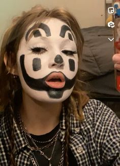 #violentj#juggalo#makeup Icp Juggalo Costume, How To Do Juggalo Makeup, Icp Juggalo Outfit Ideas, Juggalo Makeup Tutorial, Violent J Makeup, Pink Juggalo Makeup, Jugallo Outfit, Insane Clown Posse Makeup, Icp Makeup Look