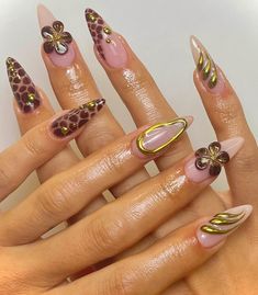 Fake Nails Long, Nagel Tips, Fake Nails With Glue, Diamond Nails, Nail Art Hacks, False Nail, Nails Inspo, French Tip Nails, Nail Accessories