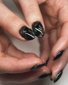 Gothic Nail Designs, Dark Nail Designs, Rock Nails, Bridesmaids Nails, Dark Nail, Gothic Glam, Gothic Nails, With Nails, Edgy Makeup