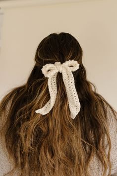 Crocheted hair bows. Get a handmade bow for $10!  Cute colors, and work great in any thickness of hair with no pulling! Crochet Hair Bow, Crocheted Hair, Crochet Hair Bows, Crochet Bow, Crochet Bows, Cute Colors, Crochet Hair, Diy Crochet Projects, Handmade Bows