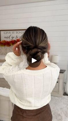 Braided Bun Hairstyles, Braided Bun, Braided Updo, Save For Later, Hair Updos, Bun Hairstyles, Hair Tutorial, Braids, Hair Color