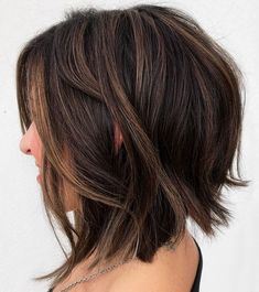 Medium Hairstyles For Women, Fun Hairstyles, Shaggy Bob, Medium Bob Hairstyles, Choppy Bob Hairstyles, Subtle Highlights, Medium Hairstyles, Gisele Bundchen, Penteado Cabelo Curto