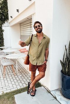 Italian Summer Outfits Men, European Mens Fashion, Fashion 23, Italian Summer Outfits, F Men