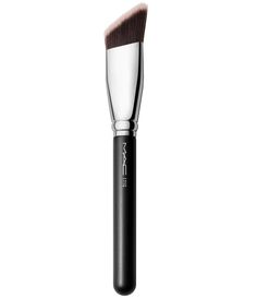 A contour-hugging brush with sloped edges for the application of concealers&#x2C; cream and liquid foundations&#x2C; and tinted moisturizers.Angled to cover hard-to-reach areas around lips and brows. This brush has luxuriously soft&#x2C; densely packed fibers. MAC professional brushes are hand-sculpted and assembled using the finest-quality materials. The 100%-synthetic brushes incorporate the latest innovations in fiber technology Mac Brush, Mac Brushes, Red Lipstick Matte, Makeup Wishlist, Make Up Brush, Angled Brush, Contour Brush, Mac Makeup, Professional Makeup Artist