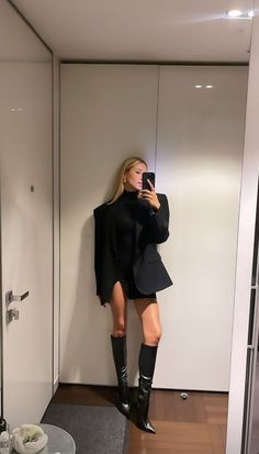 #black #style #nigt #pin #page #fyp September Fashion, Fiesta Outfit, Winter Fit, Paris Mode, New Years Eve Outfits, All Black Outfit, Night Outfits, Fall Winter Outfits