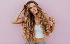 How to Care for Hair Extensions: Tips for Long-Lasting Beautiful Hair Growing Healthy Hair, Blonde Jokes, Kelly Osbourne, Healthy Scalp, Curly Hair Care, Bleached Hair, Naomi Campbell, Bridal Beauty, Ash Blonde