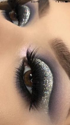 Black Eyeshadow Looks With Glitter, Black Glittery Eyeshadow, Makeup Looks Black And Silver, Black Makeup With Glitter, Makeup For Black Dress Formal Eye Shadow, Black And Silver Dress Makeup, Black Glam Eyeshadow Looks, Makeup Ideas Silver Glitter, Black And Gold Makeup Looks Smokey Eye