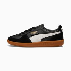 Unisex Shoes Sneakers, Puma Palermo, Puma Carina, Soccer Stadium, Adidas Samba Og, Sport Automobile, Sneakers Puma, The Terrace, Pumas Shoes