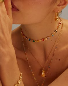 70s Jewelry Hippie Necklaces, En Route Necklace, Gold Colorful Jewelry, Colorful Gold Necklace, Colorful Gold Jewelry, Necklace Stacking Gold, Colorful Jewelry Aesthetic, Necklace Stacks, En Route Jewelry