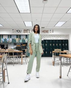 Teach In Style With These Teacher Outfits | Le Chic Street Teacher Outfits Primary School, Professional Teacher Outfits, Teaching Fits, Teacher Appropriate Outfits, School Teacher Outfit, Casual Teacher Outfits, School Teacher Outfits, Practical Outfits, Preppy Looks