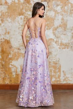 Light Purple Prom Dress, Purple Dress Outfits, Long Party Gowns, Lavender Prom Dresses, Light Purple Dress, Flower Prom Dress, Lovely Partner, One Shoulder Bridesmaid Dresses, Pretty Quinceanera Dresses