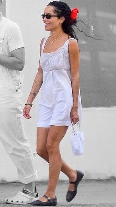 White Babydoll Dress, Hillary Duff, Plain Outfits, Bermuda Jeans, White Dress Summer, Matches Fashion