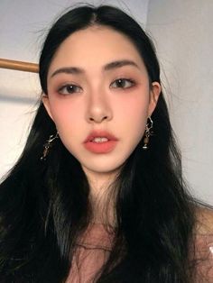 Korean Makeup Tips, Korean Makeup Look, Korean Makeup Tutorials, Hacks Beauty, Ulzzang Makeup, Natural Makeup Tutorial, Winter Makeup, Blonde Brunette