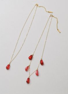 Ask and you shall recieve. We had so many demand for a Pomagarante Seeds Choker, and we made it for you! And now introducing you the newest addition; Single Seed Choker as so many of you requested! 14k Goldfilled Pomegranate Seeds Length: 14" + 2" extention 100% Handmade with 100% JOY Pomegranate Jewelry, Seed Necklace, Necklace With Pearls, Indie Jewelry, Beautiful Accessories, Red Pomegranate, Pomegranate Seeds, We Made It, Jewelry Lookbook