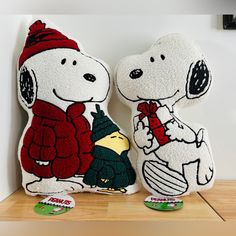 Brand New With Tag Rare Find Snoopy Dog Decorative Sherpa Pillows Set Of 2 For Christmas Season, Holiday Season One With Red Puffer Coat And Woodstock Wearing Matching Green Puffer Coat For The Winter One With Holding A Christmas Gift Viral Sherpa Style Snoopy Pillows! Size About 15”X 17”(18”) Super Cute Snoopy Dog From Peanuts. Must Have For Snoopy Fans. Perfect Christmas Gift. Will Ship With Care From Smoke Free Home. Ship Next Business Day! Check Out My Page And Keyword Snoopy For More Sherpa Diy Snoopy Christmas Decorations, Snoopy Decorations, Snoopy Christmas Decorations, Snoopy Stuff, Its Christmas Time, Red Puffer Coat, Snoopy Gifts, Cute Snoopy, Snoopy Dog