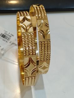 Gold Bengal, Cnc Bangles, Bangle Collection, Vale Jewelry, Ladies Bangles, Mangalsutra Design, Mehndi Designs Bridal Hands, Metal Jewelry Making, Gold Bridal Necklace