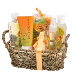 Freida and Joe Mango Pear Fragrance Bath & Body Collection in Woven Basket Gift Set offers a vibrant escape with its refreshing mango pear scent. This luxurious set includes: Mango Pear Shower Gel Mango Pear Body Lotion Mango Pear Body Scrub Mango Pear Bath Bomb Soft Bath Sponge The shower gel delivers a rich lather while infusing your skin with the juicy, tropical fragrance of mango and pear. The body lotion provides lasting hydration, leaving your skin feeling silky smooth. The exfoliating bod Antique Basket, Bath Fizzers, Spa Gift Set, Spa Gift Basket, Bath Gift Set, Bath Gift, Spa Gifts Set, Bath Salt, Gift Sets For Women