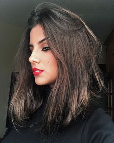 Imagem relacionada Angled Bob Haircuts, Medium Bob Hairstyles, Choppy Bob Hairstyles, Long Bob Haircuts, Long Brown Hair, Long Bob Hairstyles, Trending Hairstyles, Long Bob, Short Bob Hairstyles