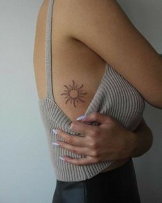 Tattoo ideas Small Rib Tattoos, Tato Minimal, Rib Tattoos For Women, Dainty Tattoos