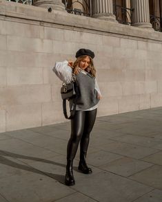 Faux Leather Leggings Outfit, Leather Pants Outfits, Chic Style Inspiration, Cute Thanksgiving Outfits, Leather Leggings Outfit, Thanksgiving Outfit Women, Style Parisienne, Thanksgiving Outfit Ideas, What To Wear Fall