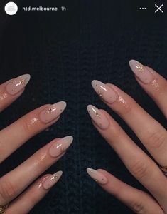 Simple Nails September, September Nails 2024 Simple, September Nail Inspo 2024, Basic Nail Inspiration, September Nail Inspo Almond, Classic Neutral Nails, Simple Almond Nails Designs Neutral, Nails Ideas Colourful, Colourful Nail Ideas