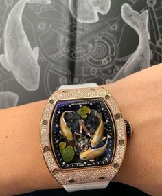 Luxury Italy, Richard Mille Watches, Time Jewelry, Fancy Watches, Heart Rate Monitor Watch, Swiss Army Watches, Mens Fashion Wear, Watches Luxury, Expensive Watches