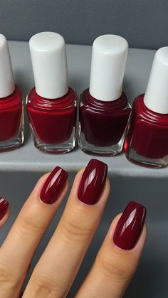 Burgundy Red Nails Acrylic, Red French With Design, Short Coffin Burgundy Nails, Red Short Acrylic Nails Designs, Red Nails Ideas Square, Nail Art Classy Elegant, Short Dark Red Nails With Design, Red Nails Short Design, Cute Short Red Nails