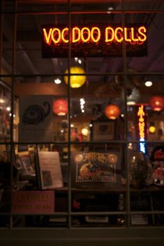 Dark New Orleans, Cajun Aesthetic, New Orleans Mardi Gras Aesthetic, Vintage New Orleans Aesthetic, New Orleans Aesthetic Night, Voodoo Aesthetic New Orleans, New Orleans Aesthetic Dark, New Orleans Halloween French Quarter