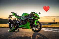 Motor Kawasaki, Green Motorcycle, Ninja Zx6r, Kawasaki Ninja Zx6r, Ninja 300, Kawasaki Zx6r, Zx 6r