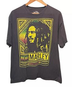 BOB MARLEY Reggae T-Shirt Size Vintage Look X-LARGE XL | eBay Bob Marley Tshirt, Peter Tosh, Bob Marley, Brands Outlet, Vintage Look, Vintage Looks, Mens Outfits, Things To Sell, T Shirt