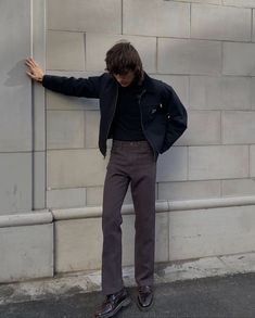 Masculine Dark Outfits, Female Gaze Aesthetic Men, Male Gaze Outfits, The Female Gaze Men, Dark Acamedia Men, 70s Fashion Men, Guy Fits, Mens Fashion Streetwear, Mens Outfit Inspiration