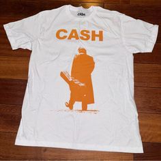 Johnny Cash Graphic Tee Shirt White Short Sleeves Nwot Men’s Size Large Johnny Cash Graphic Tee, Johnny Cash Shirt, Vegas Outfits, Vegas Outfit, Graphic Tee Shirt, Johnny Cash, Mens Tee Shirts