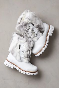 click to expand Warm Boots Women Winter, Winter Wedding Boots, White Winter Boots, Italian Leather Boots, Boots With Fur, Laced Boots, Plush Rabbit, Glamour Vintage, Cute Nikes