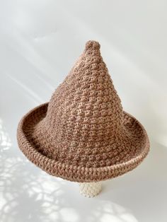 This listing is for an INSTANT DOWNLOAD crochet pattern. This hat is made with a textured stitch.  The pattern was made with 2 strands of wool 100% worsted weight yarn with 5mm crochet hook. That gives great hardness to keep the hat shape. Also, it stretches to fit your head. *Size M, L Head Circumference ( 53-55cm, 56-58cm) *US terms *Documents include 7 pages of written pattern with some pictures. *Materials 5.0mm (US H/8) crochet hook No4, medium, worsted yarn approximately all color together Beige Yarn Crochet Hat One Size, Cotton Yarn Crochet Hat With Curved Brim, Beige Crochet Hat One Size, Handmade Knitting Pattern For Yarn Hat, Brimmed Crochet Hat One Size, One Size Woven Crochet Hat With Curved Brim, Natural Yarn Crochet Hat With Curved Brim, Beige Crochet Cotton Yarn Hat, Beige Cotton Yarn Hat With Crochet