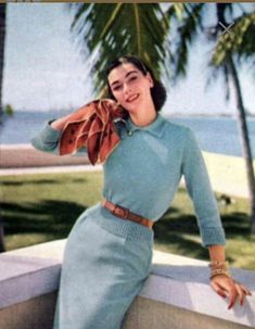 Shetland Sweater, Vintage Vogue Patterns, 1950 Fashion, Fifties Fashion, Vogue Knitting, Look Retro, Fashion 1950s, Jewelry Chain, Vogue Pattern