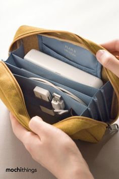 Basic and functional: 4 divided pockets + 1 small open pocket, 4 elastic holders attached – hold your lipstick, a USB thumb drive, and more! Organisation, Pocket Notes, Potli Bags, Plan B, Thumb Drive, Purse Organization, In The Bag, Travel Organization, The Bag