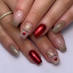 Reigndeer Nails, Gel Polish Christmas Nails, Christmas Gel Nail Art Designs, Simple Reindeer Nails, Christmas Nail Art Reindeer, Xmas Nail Art Designs, Christmas Nail Designs Cute, Chrome Nails For Christmas, Christmas Thanksgiving Nails