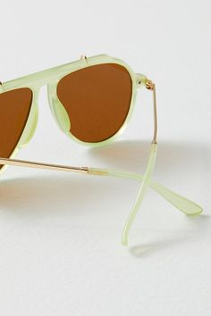 Make a statement in these so bold sunnies featured in an oversized aviator design with gradient tinted lenses and a cool brow bar. * Padded temples * Rounded frames | Ventura Oversized Aviator Sunglasses by Free People in Green Oversized Aviator Sunglasses, Brow Bar, Wardrobe Inspiration, Cool Sunglasses, Simple Trendy Outfits, Trendy Accessories, Summer Accessories, Fit Check, Aviator Sunglasses