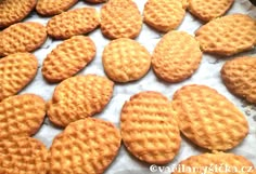 some cookies that are sitting on a table