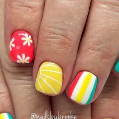 Beach Nail Ideas Summer, Beach Ball Nails, Popsicle Nails, Beach Planning, Sunshine Nails, Summertime Nails, Pineapple Nails, Nail Art For Beginners