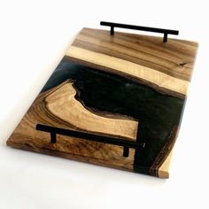 Plateau en résine époxy trouble Ocean Surf, Resin Tray, Wood And Resin, Wood Cut, Walnut Wood, Food Safe, Serving Tray, Decorative Tray, Walnut