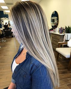 Blond Cenușiu, Blonde Hair With Roots, Ash Hair, Ash Hair Color, Hippie Hair, Balayage Ombre, Ash Blonde Hair, Balayage Hair Blonde, Brown Blonde Hair