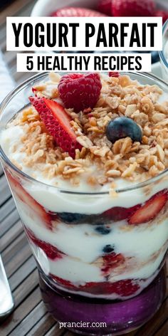 Yogurt Parfait Yogurt For Breakfast Healthy, Greek Yogurt With Fruit And Granola, Parfait With Frozen Fruit, Low Cal Yogurt Parfait, Yogurt And Granola Parfait, Fruit Bowl Breakfast Healthy Recipes, Healthy Yogurt Parfait Clean Eating, Fruit And Yogurt Granola Cups, Yogurt And Berry Parfait