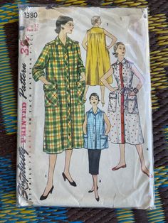 "Simplicity 1380 House Dress, Smock or House Coat Pattern House dress, smock or house coat Oversized but can belt Large patch pockets Buttons down front Long sleeves or sleeveless Epaulets if desired A great maternity option This is the original pattern, not a reproduction copy. Size: Vintage 12 Bust 30\" (76.2cm) Waist 24\" (60.96cm) Hips 33\" (83.82cm) Label: Simplicity 1380 Condition: Cut/Complete. Checked. Instructions included. Envelope is intact, corners dog-eared; see photos. Sold as is. Provenance: mid1950s; 1955 Want to tailor a vintage pattern to YOUR size?  http://www.threadsmagazine.com/item/4368/making-sense-of-pattern-grading Check measurements and/or convo with ANY questions prior to purchase as there are no returns.  2023187" House Coat Pattern, 1940s Dress Pattern, Smock Pattern, Vintage Maternity, Pattern Grading, 1950’s Fashion, 1950s House, Coat Pattern Sewing, House Coat