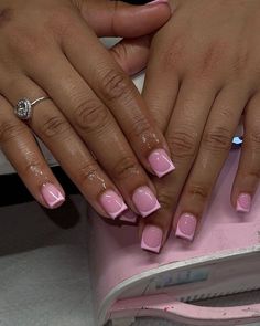 Short Soft Pink Nails Designs, Very Short French Tip Acrylic Nails, French Tip Simple Design, Senior Year Nails Ideas, Natural Pink French Tip Nails, Pink Fresh Tip Nails, Shorties Nails Simple, Simple Short Square Nail Ideas, Hairstylist Nails Ideas