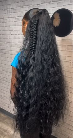 Half Up Half Down Quick Weave, 100 Years Of Makeup, Quickweave Styles, Quick Protective Styles, Curly Half Up Half Down, Sleek Ponytail Hairstyles, Birthday Hairstyles, Braided Hairstyles For Teens