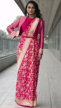 Jacket Blouse Designs For Saree, Jacket On Saree, Jacket Blouse Saree, Banarasi Saree Blouse Design Back, Brocade Saree Blouse Designs, Sari With Jacket, Banarasi Blouse Designs Latest, Brocade Blouse Designs Latest, Collar Blouse Designs For Saree